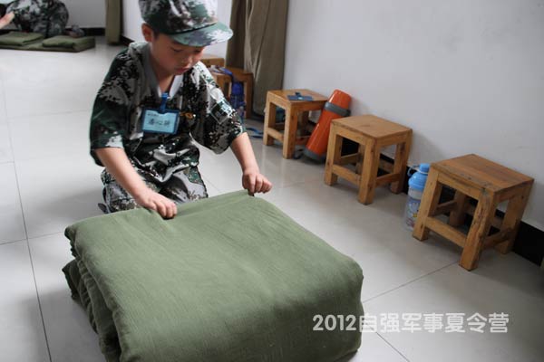 叠军被比赛-贵阳学生夏令营-自强教育